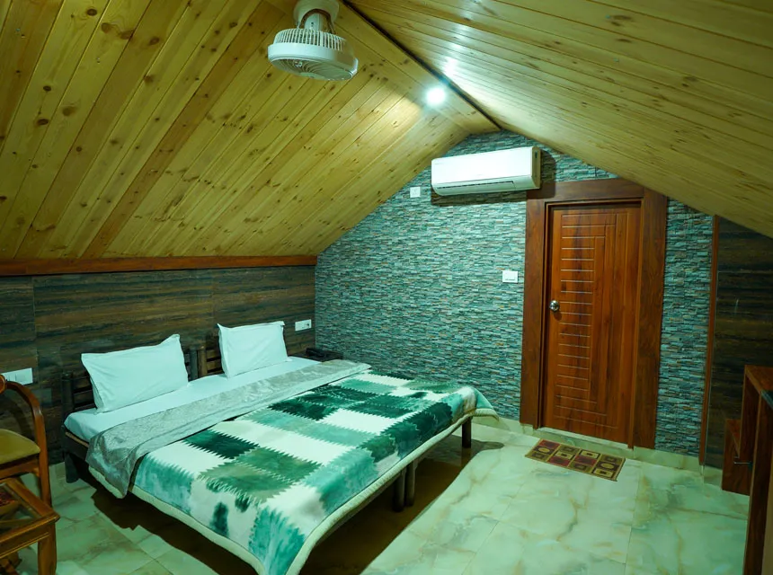 Alpine Cottage Exterior